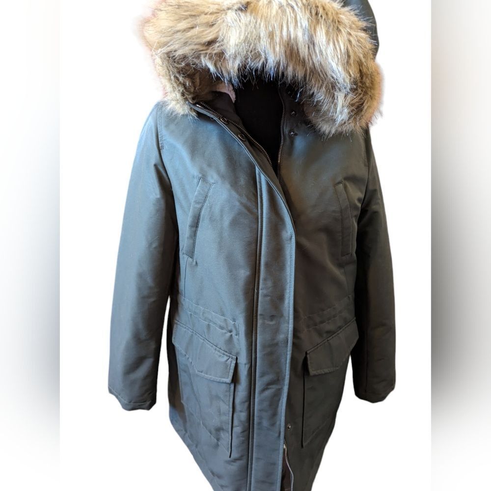 Levi Hooded Parka Coat fur trimmed hood Size Medium Olive Green